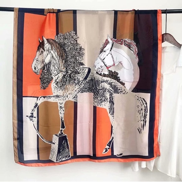 100% Mulberry Silk Scarf - Picture 5 of 6